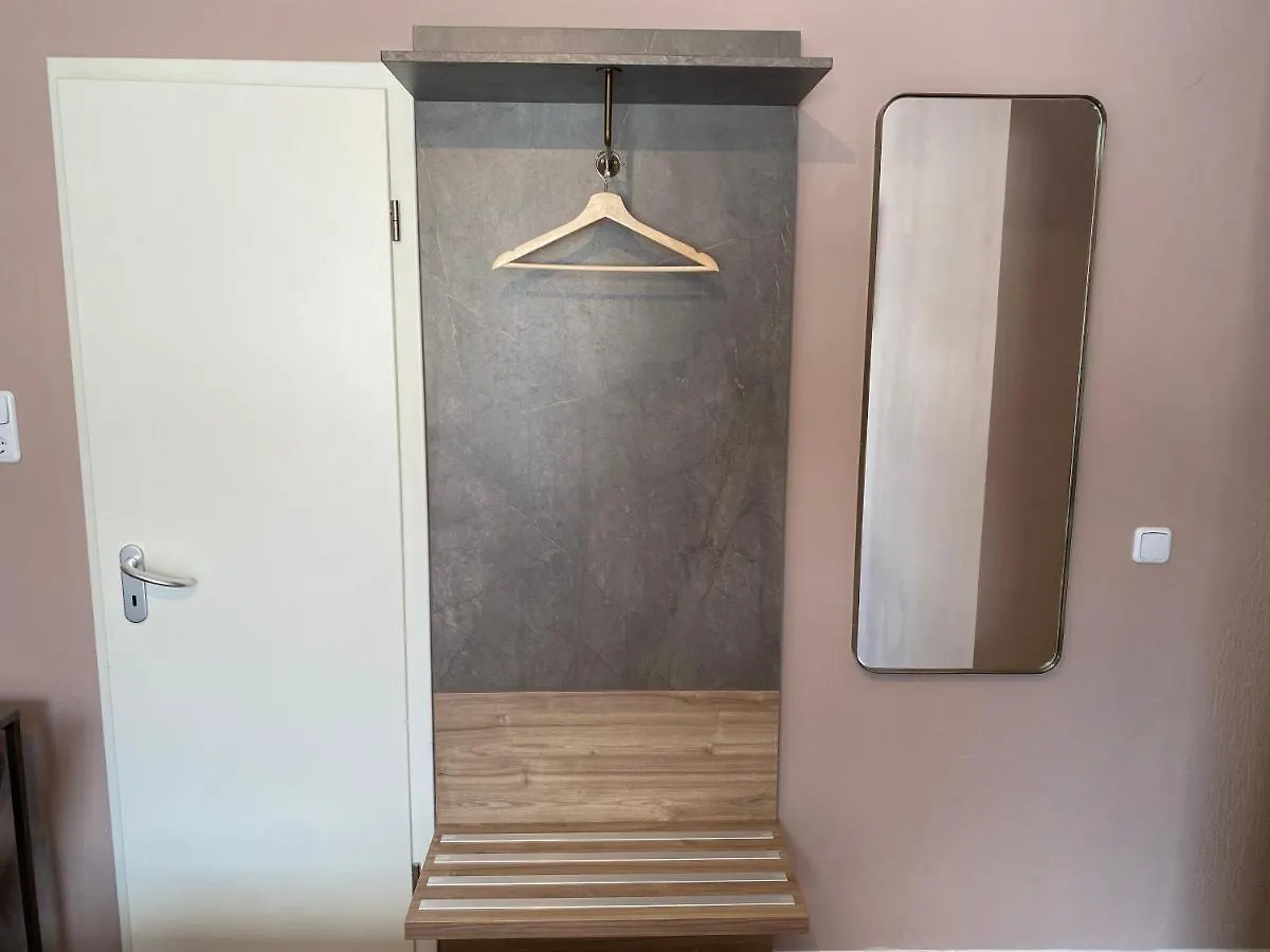 ***  Hotel Petite Koenigsallee Self Check-In Düsseldorf Niemcy