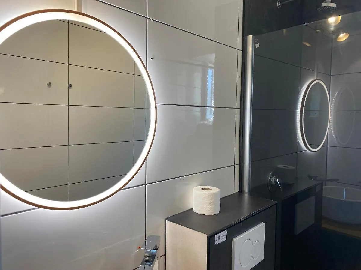 ***  Hotel Petite Koenigsallee Self Check-In Düsseldorf Niemcy