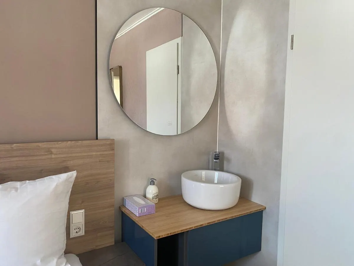 Hotel Petite Koenigsallee Self Check-In Düsseldorf
