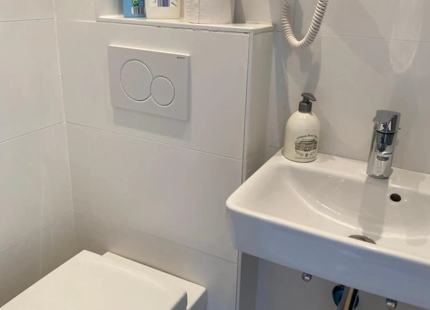 Hotel Petite Koenigsallee Self Check-In Düsseldorf Németország